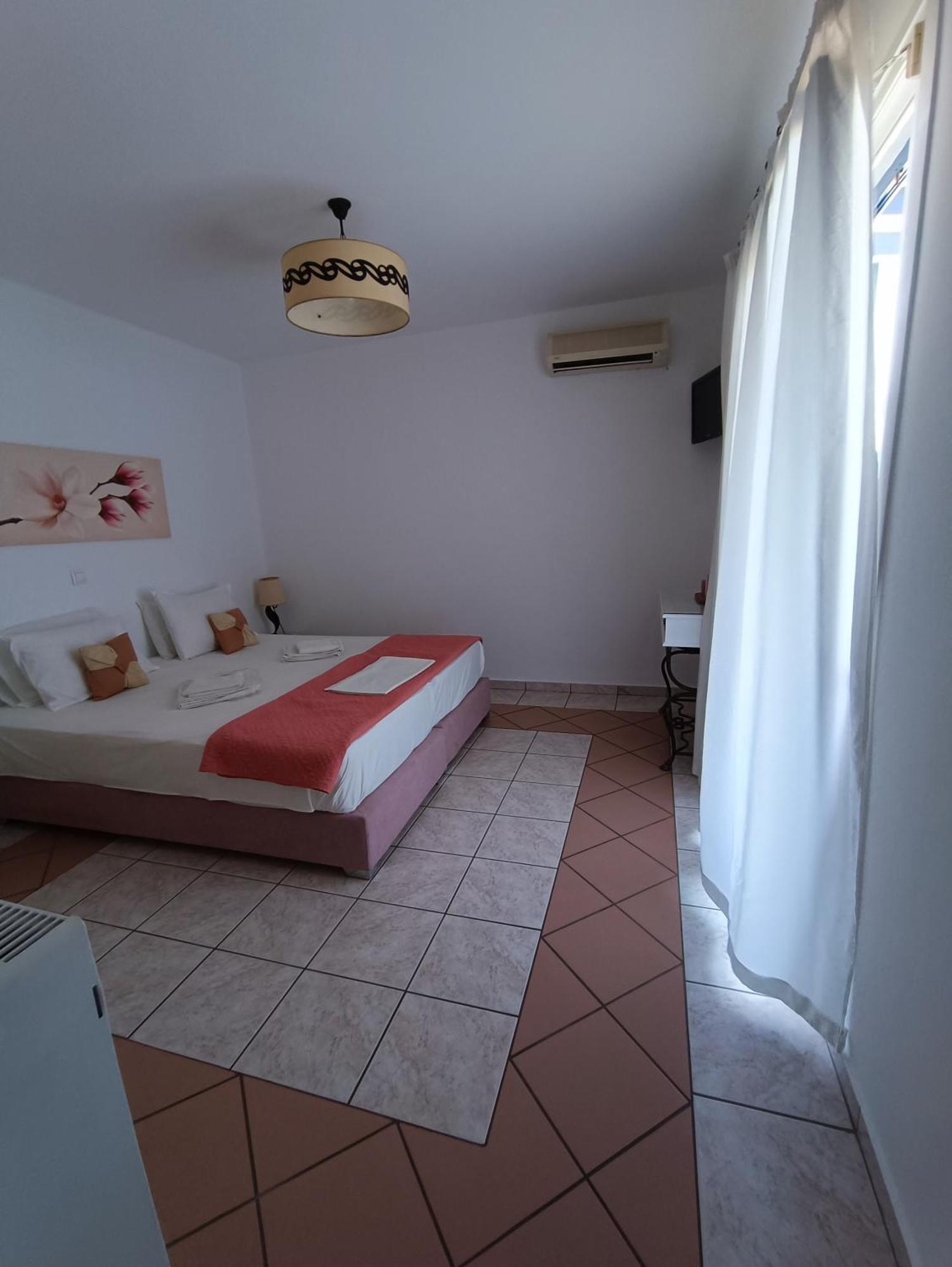 Katerina Rooms Tinos Екстер'єр фото